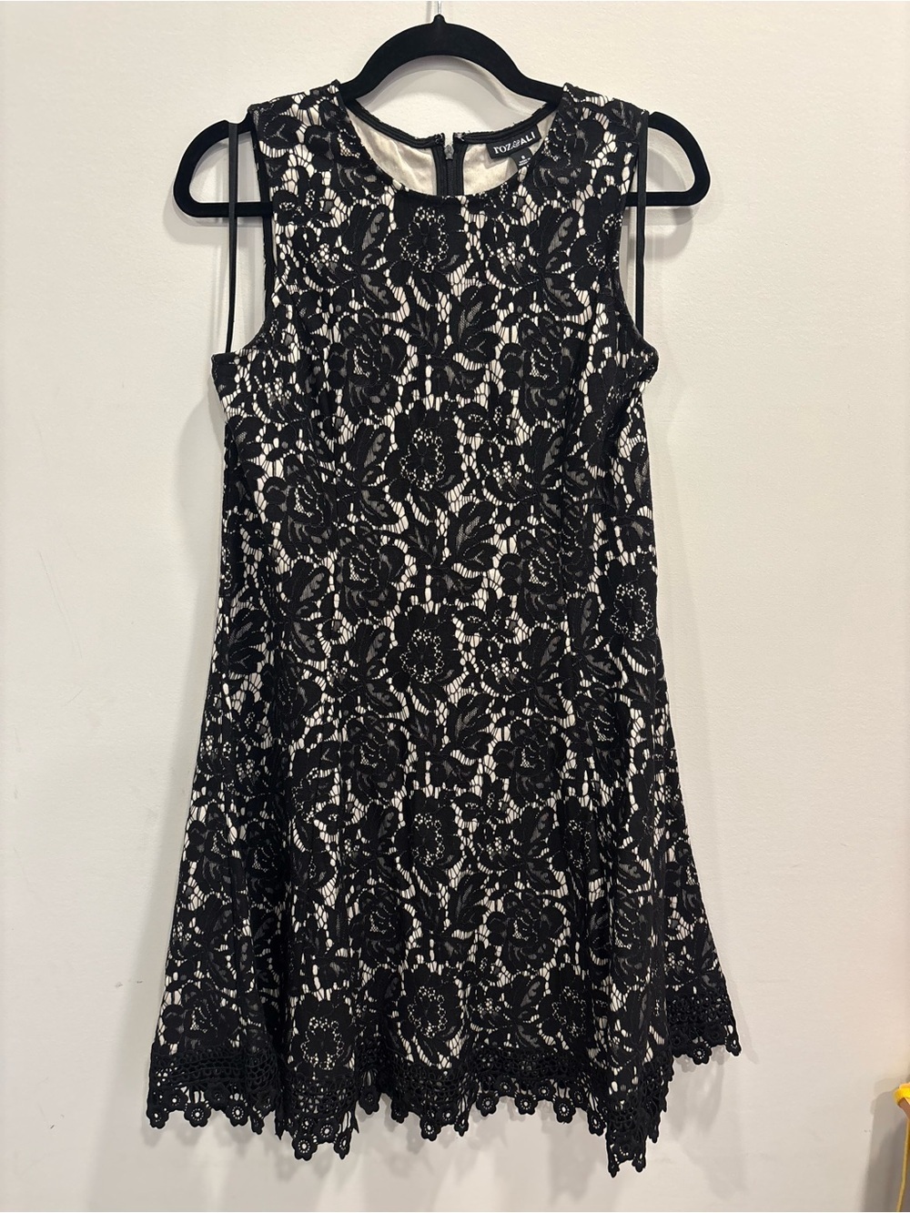 Roz & Ali Black Floral Lace Midi Cocktail Dress Size 8